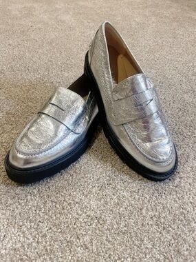 Stuart Weitzman Parker Lift Lug Sole Penny Loafers Women’s 6 Silver NEW $495